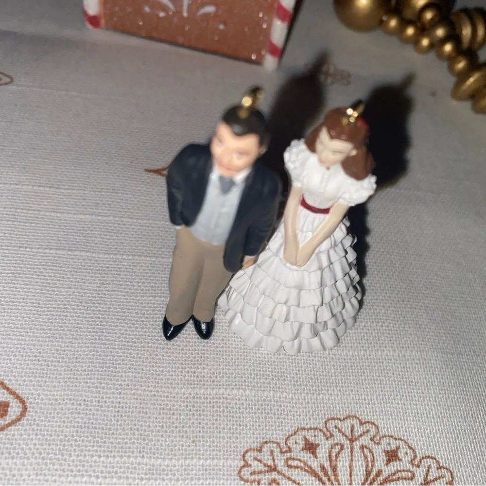 Gone with the Wind Scarlet O'Hara Rhett Butler‎ Figurine Ornament Set Of 2